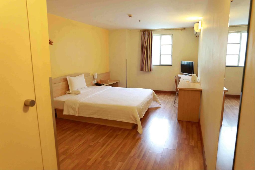 7 Days Inn Heze Mudan Road Branch Rum bild